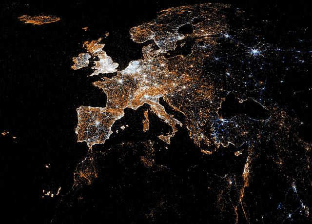 Europe at Night Credit: Eric Fischer via Flickr New research grant for Low Carbon Climate-Responsive Heating and Cooling of Cities (LoHCool)